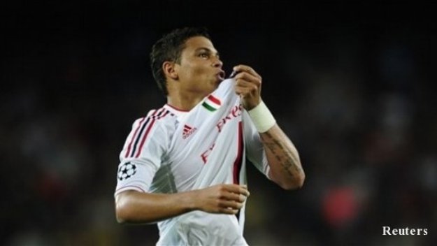 Берлускони спря трансфера на Тиаго Силва