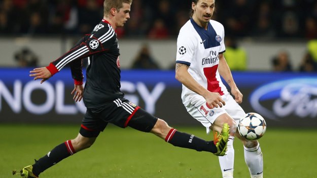 Ларс Бендер отряза Арсенал