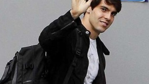 Моуриньо се срещна с Кака