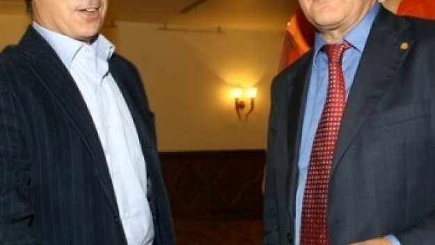 Данчо Лазаров отказа да си подаде оставката