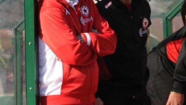 Стойчо Младенов бесен на съдията Мирянов