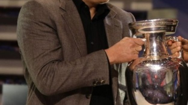 Петер Шмайхел: Мануел Нойер е най-добрият страж в света