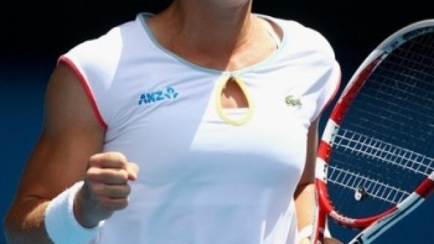 Звонарьова и Стоусър убедителни на старта в Мелбърн