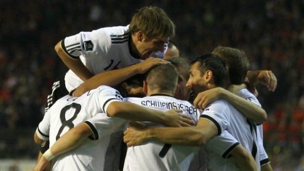 Класирането не става от само себе си, смятат в германския лагер