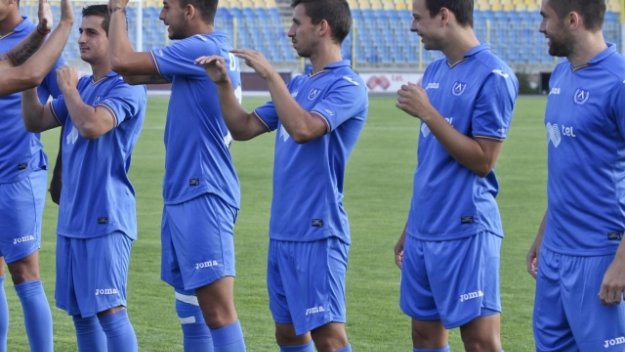 Халф на Левски се закани: Ще бием ЦСКА в събота