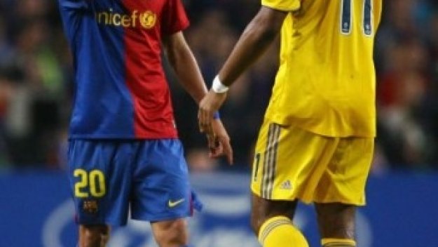 Барса гради академия в Лондон, на три километра от базата на Челси