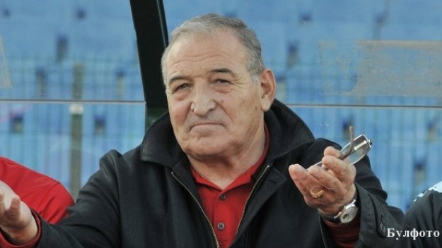 В ЦСКА отричат за треньорска рокада