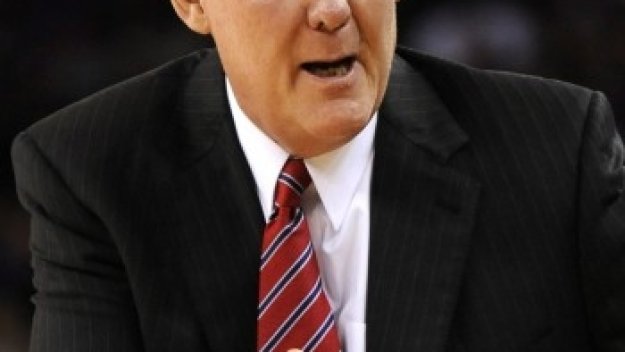 Джордж Карл остава в Денвър още 3 години