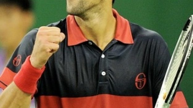 Джокович не остави никакви шансове на Любичич