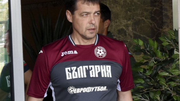 Хубчев за мача срещу Швеция: Статистиката не ни плаши