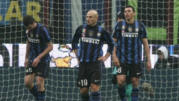 Лусио и Камбиасо с контузии след мача с Палермо