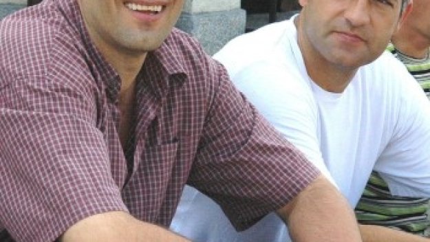 Стилиян и Бербатов дали кураж на Херо