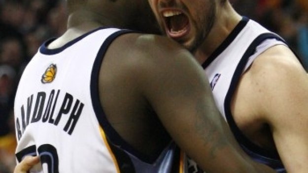 Гризлитата лошо биха Сан Антонио