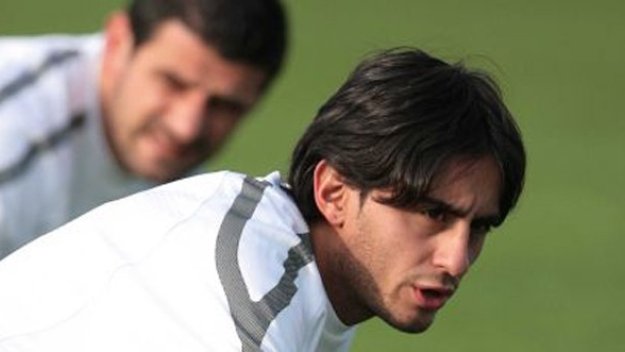 Агентът на Акуилани: Алберто няма да се връща в Англия