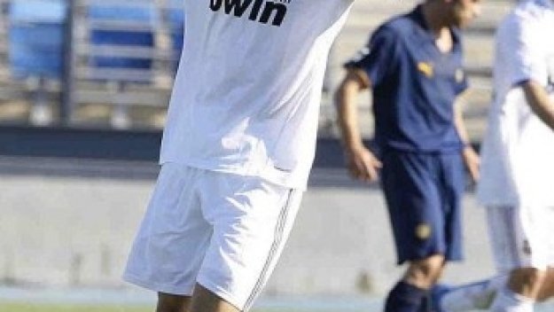 Реал даде нов договор на младок