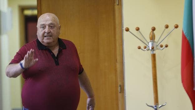 Чичо Венци избухна: Какво е дал Бербатов на футбола? На държавната трапеза е лесно