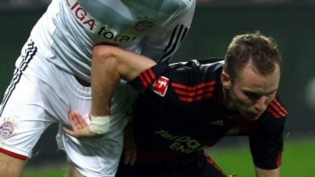 Байер и Байерн се самоотстреляха