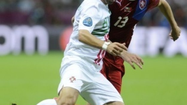 Манчестър Юнайтед се включва в битката за Моутиньо