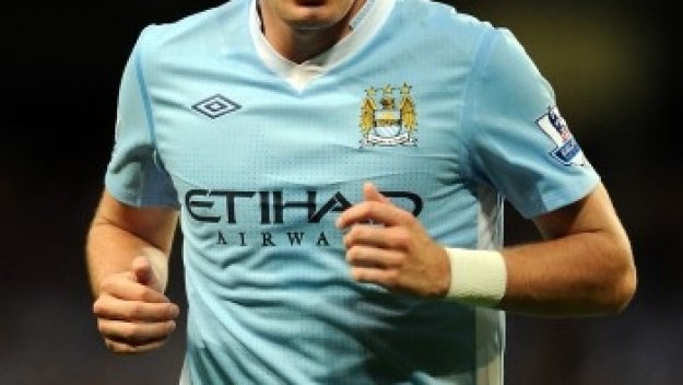 Роберто Манчини не пуска Адам Джонсън да си тръгне