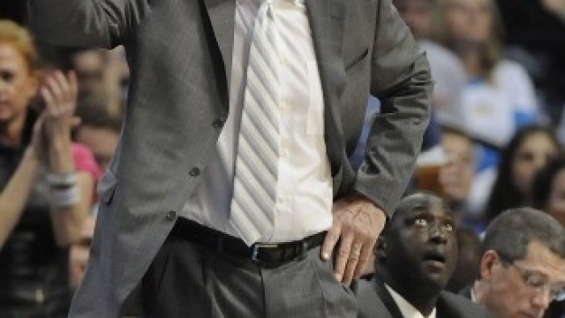 Слоун изравни по победи Пат Райли