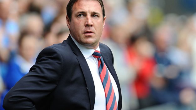 Макай отхвърли обвиненията