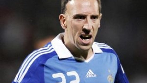 Рибери предпочита Реал пред Барса