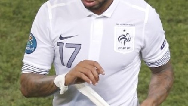 Венгер: Не се интересувам от Ян М'Вила