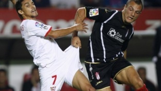 Гранада шокира Севиля с 2:1 на “Санчес Писхуан”