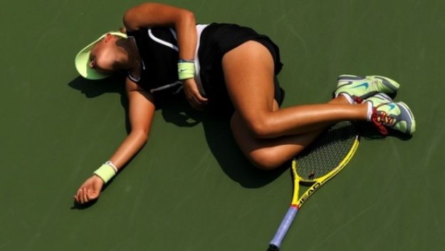 Виктория Азаренка колабира на корта заради високите температури в Ню Йорк