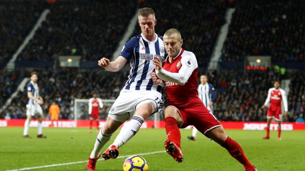 Дузпа вгорчи края на 2017 година за Арсенал