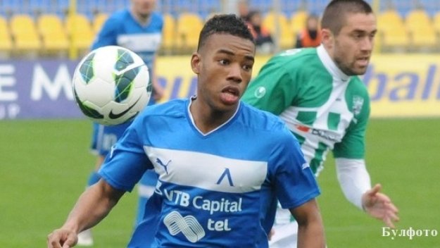 Грасхопърс пожела Гари Родригес