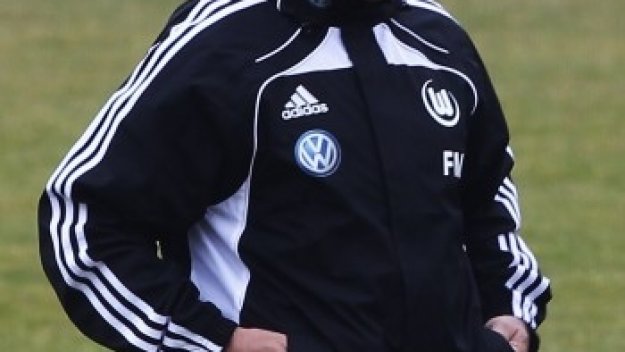 Ново Бентли за Магат, ако спаси Волфсбург