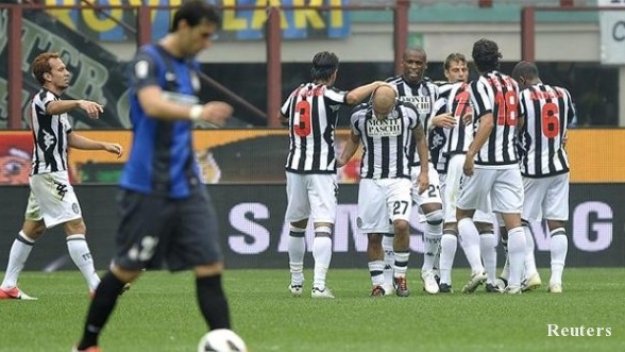 Сиена отново удари Интер