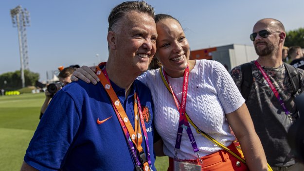На Мондиал 2022: Ван Гаал си проси секс + ВИДЕО
