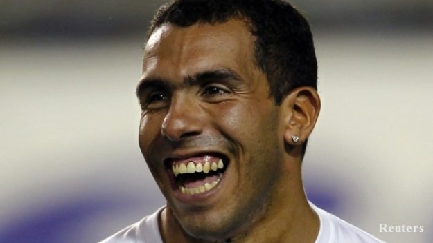 Коринтианс поднови интереса си към Тевес