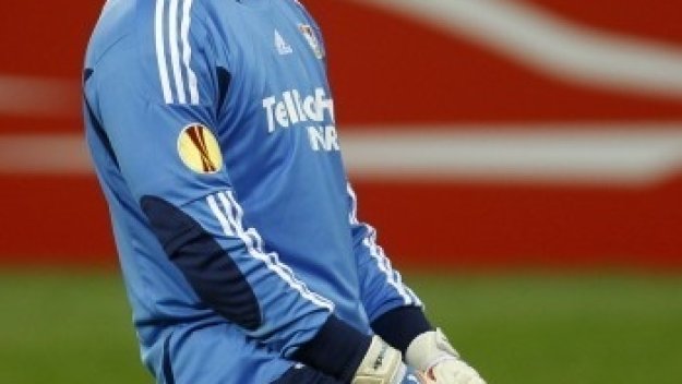 Рене Адлер преминава в Хамбургер