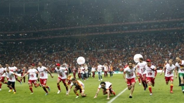 Галатасарай с рекордна титла в Турция