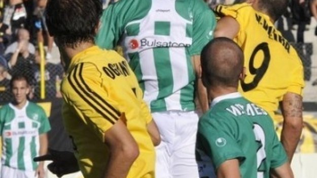 Миньор Перник и Берое също са на 1/4 финал за Купата