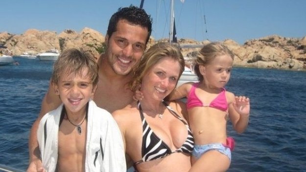 Обраха жената на Жулио Сезар докато отивала на мач