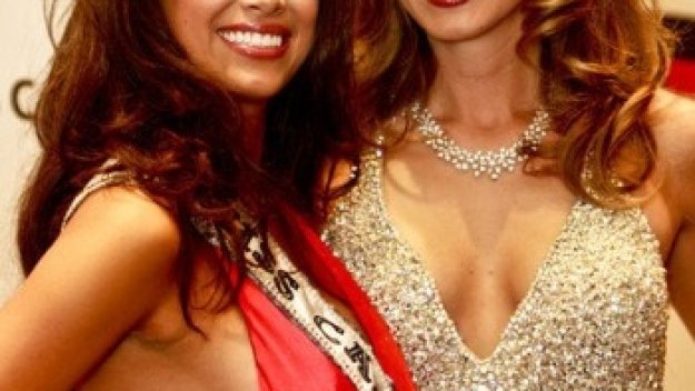 Майкъл Фелпс скъса с Мис Калифорния