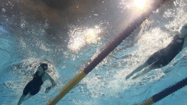 Тийнейджърка постави световен рекорд на 400 метра кроул