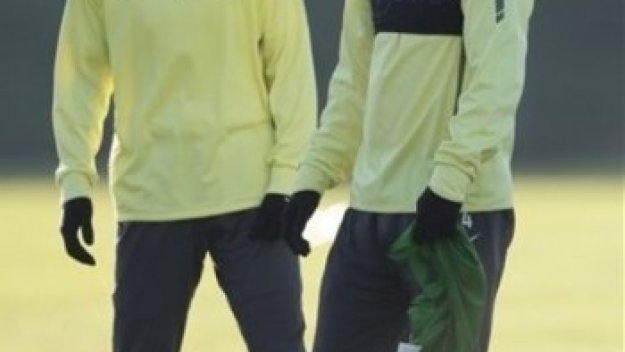 Манчестър Юнайтед без Рио и Видич срещу Рейнджърс