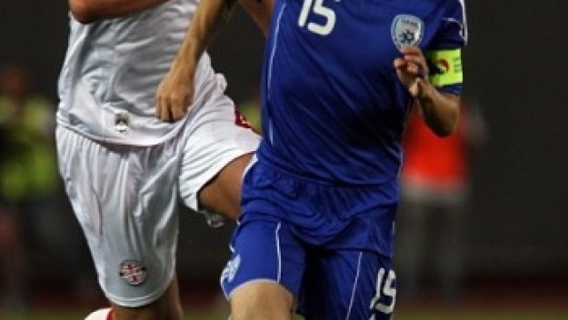 Бенаюн с тежка контузия, аут за няколко месеца