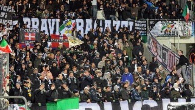 Юве пред ново наказание, фенове пращат полицай в болницата