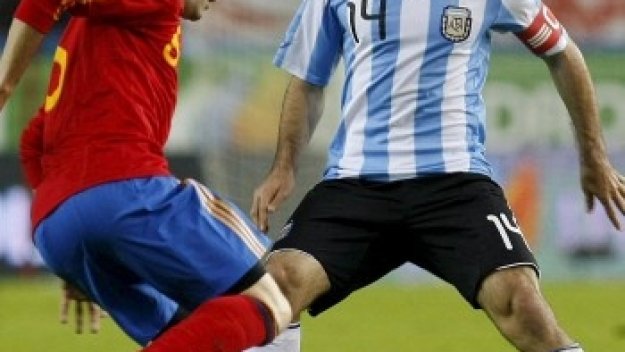 Испания още е без победа в Аржентина