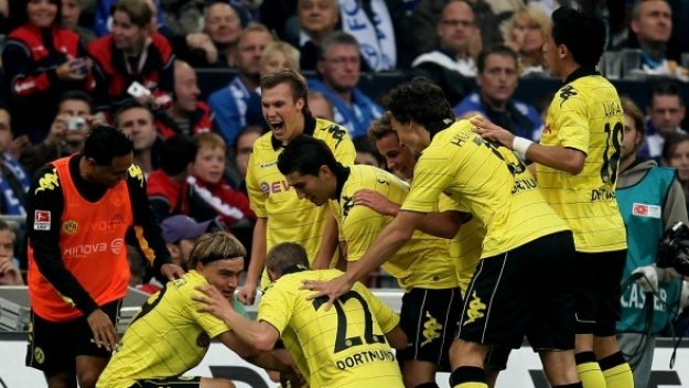 Борусия Дортмунд се разправи с Шалке