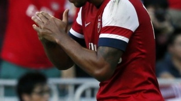 Арсенал се измъчи с китайци