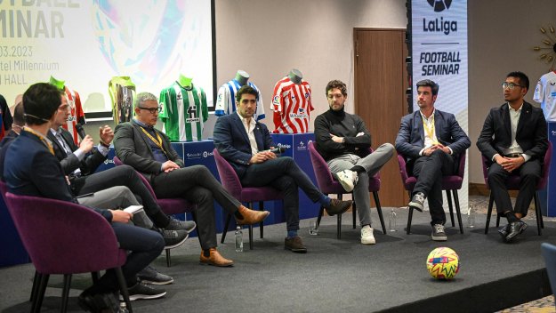 Родният футболен елит се събра на семинар на Palms Bet и LaLiga