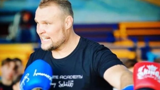 Онлайн тренировка по кикбокс с легендата Семи Шилт и SENSHI