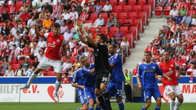 Леверкузен потъва в криза